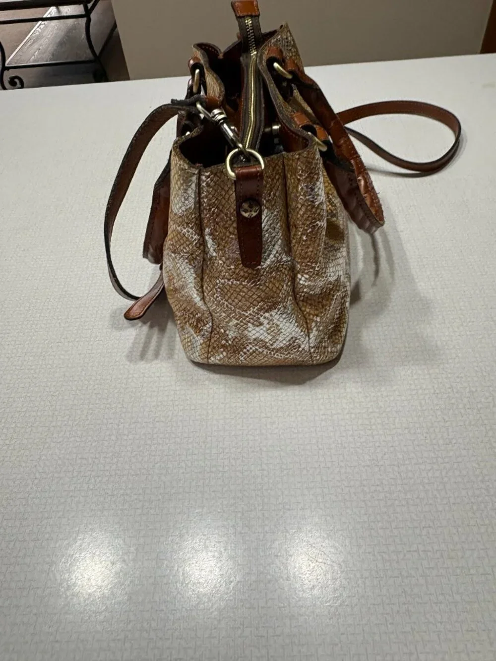 Like New Patricia Nash Satchel/Crossbody in Metallic Python Tan